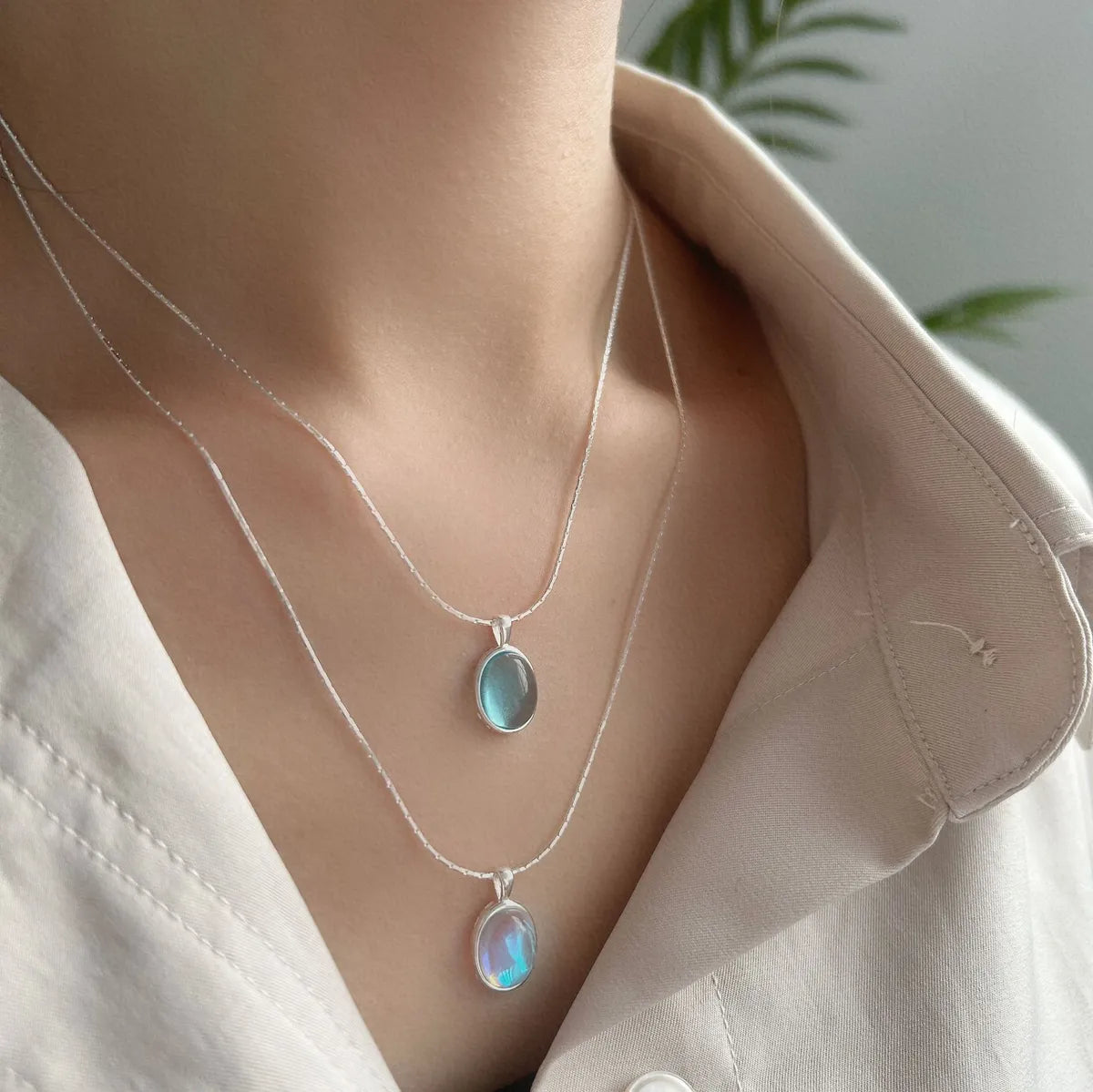 Necklaces With Shell Charms-Classic Style Oval Sterling Silver Inlay Moonstone Pendant Necklace