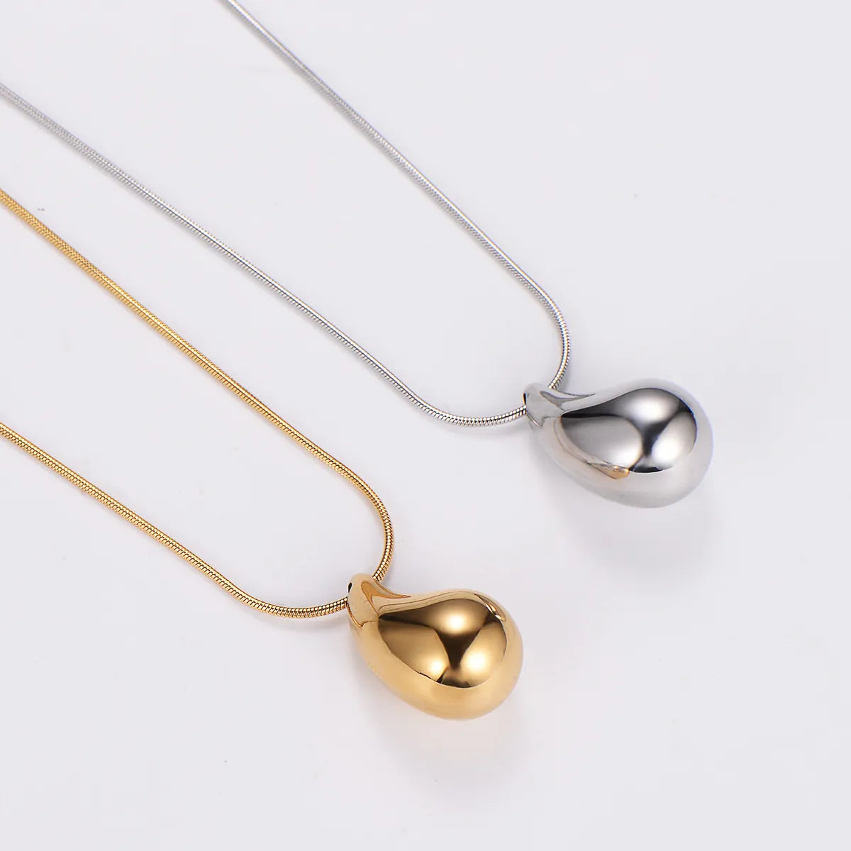 Necklaces For Steel Fans-Stainless Steel Elegant Water Droplets Pendant Necklace