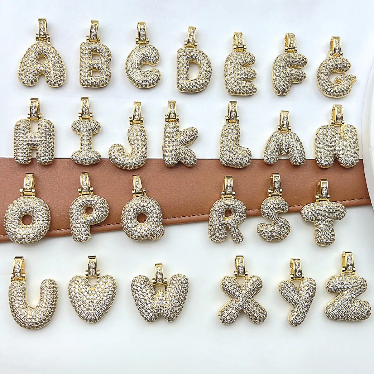 Necklaces With Tiny Links-Simple Style Shiny Letter Copper 18k Gold Plated Zircon Pendant Necklace In Bulk