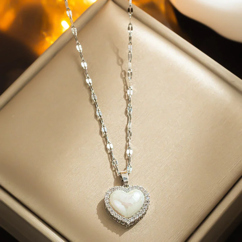 8962 Heart Mermaid Necklace Silver