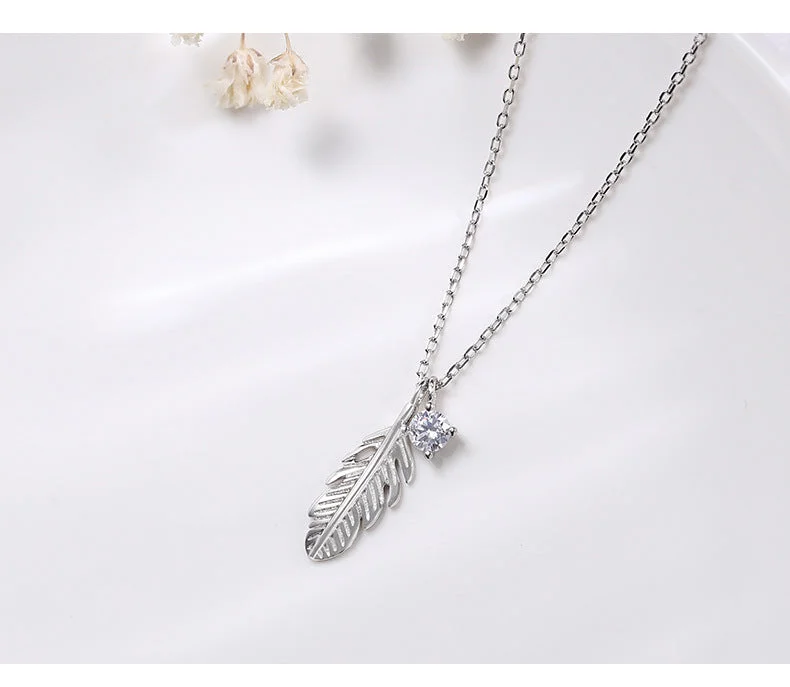 Necklaces For Soft Shine-Elegant Sweet Korean Style Feather Sterling Silver Plating Inlay Zircon Pendant Necklace