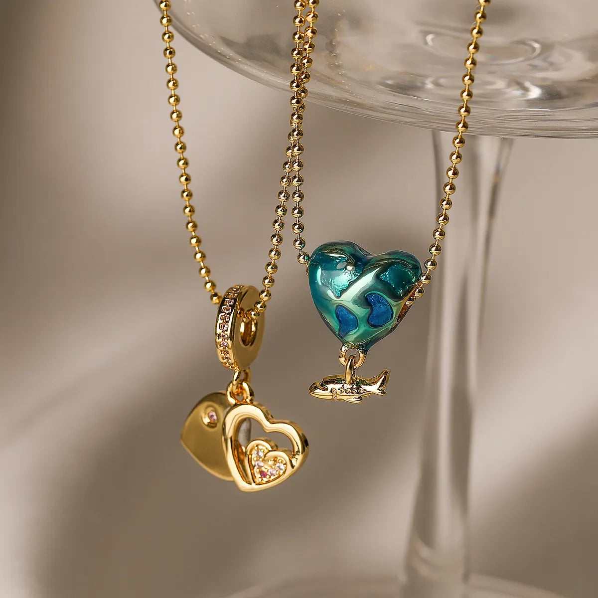 Necklaces For Tough Wear-Simple Style Commute Heart Shape Copper 18k Gold Plated Zircon Pendant Necklace In Bulk