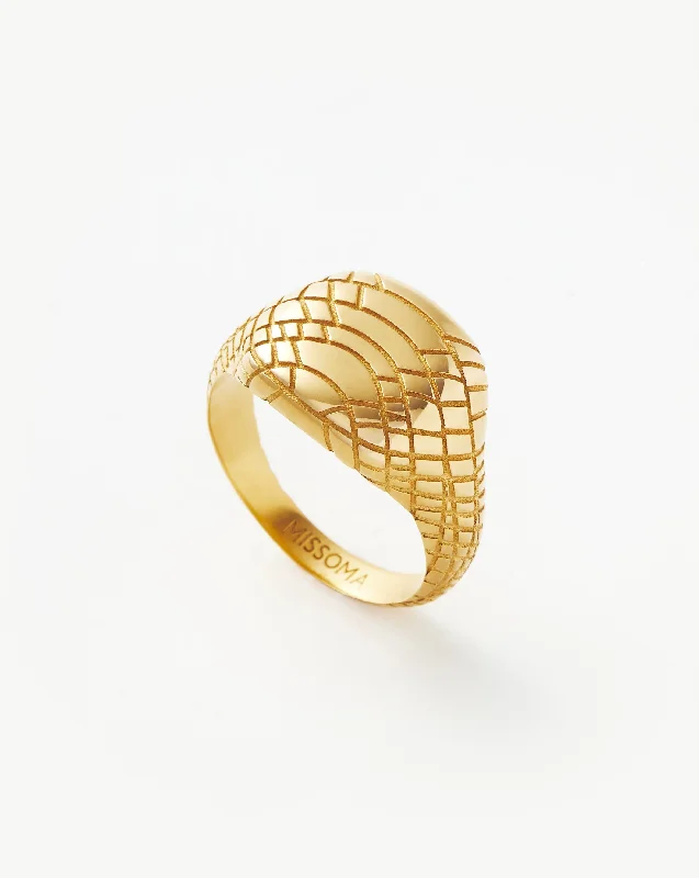 Full Rings For Show-Serpent Textured Signet Ring | 18ct Gold Plated