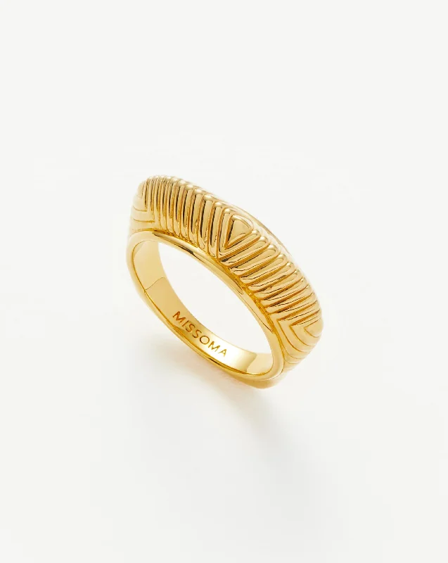 Rings For Solo Wear-Hera Dome Ridge Stacking Ring