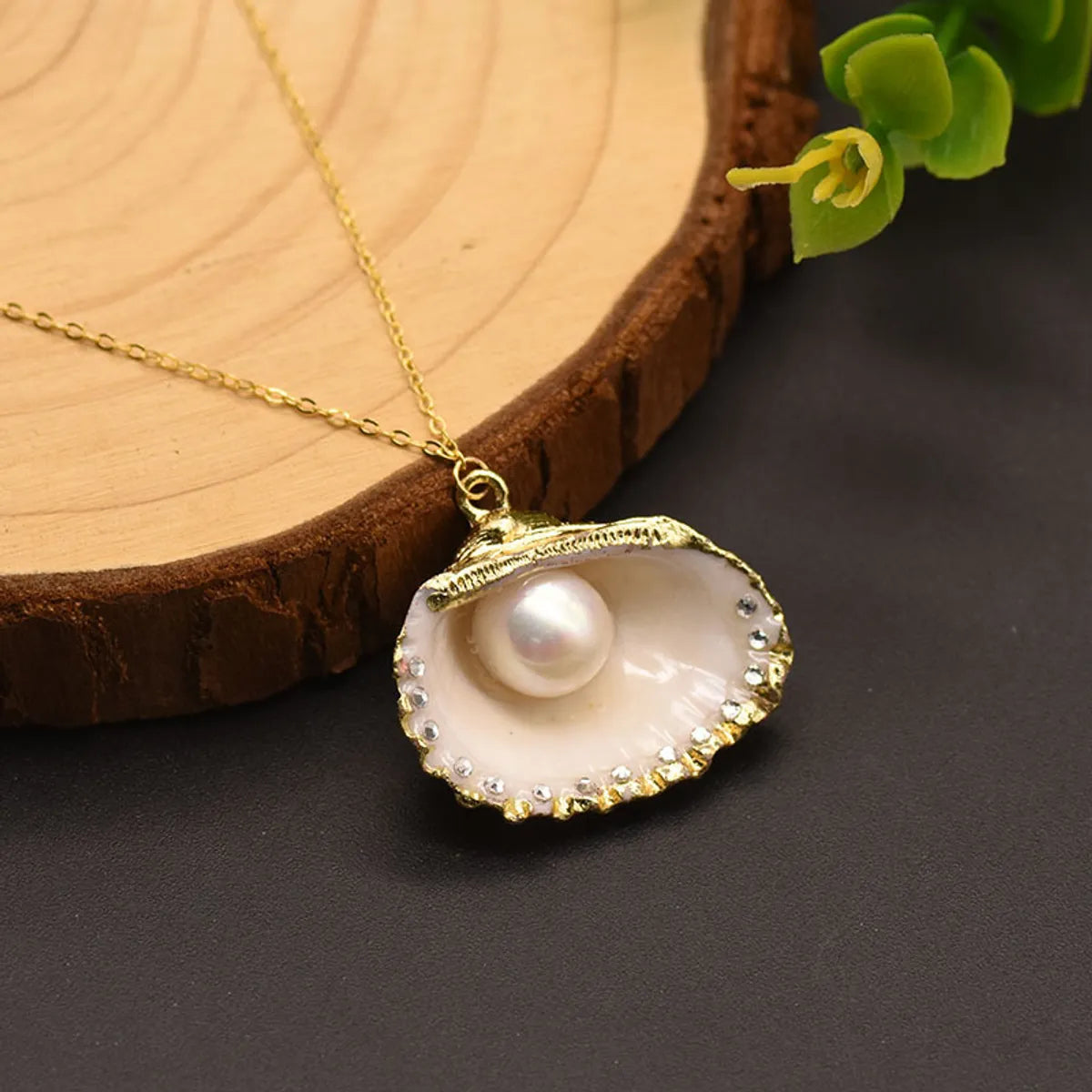 Necklaces For Winter Glow-Retro Shell Copper Plating Inlay Pearl 18k Gold Plated Pendant Necklace