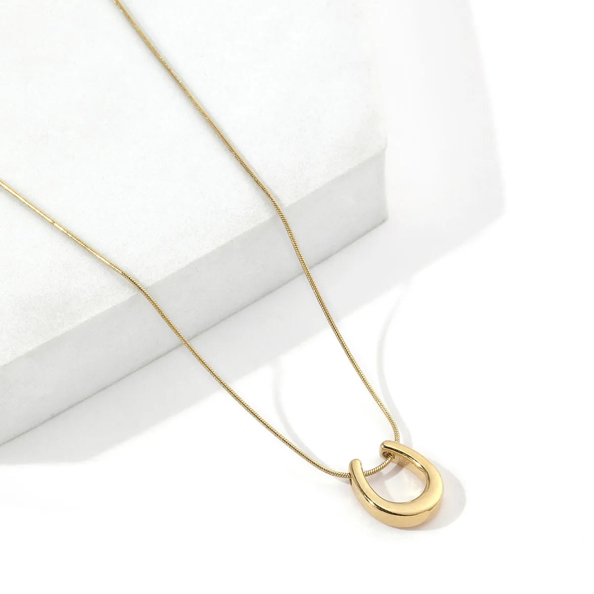 Necklaces For Tall Shine-Simple Style Horseshoe Titanium Steel Polishing Plating 18k Gold Plated Pendant Necklace