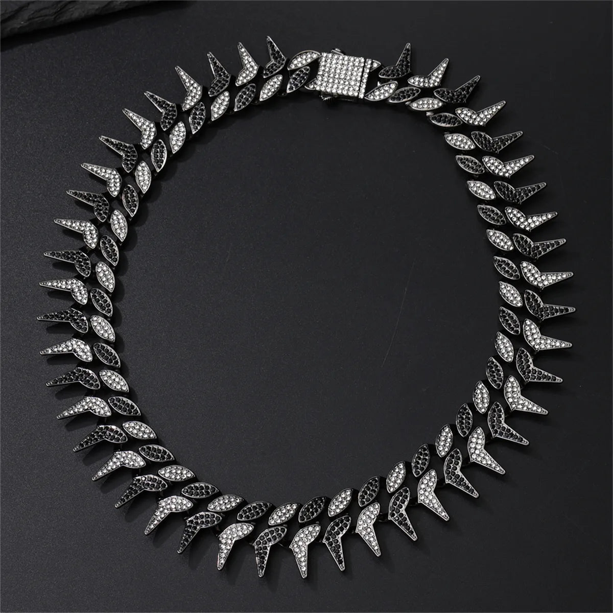 Best Short Necklaces-Gothic Hip-Hop Punk Chain Necklace Zinc Alloy Inlay Rhinestones Men'S Necklace