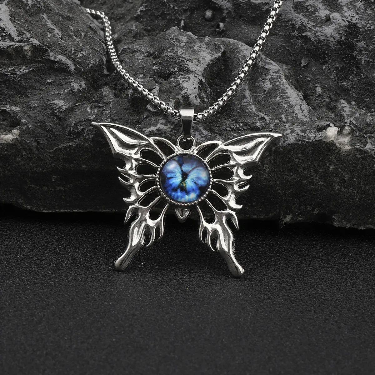 Necklaces Glint Advice-Hip-Hop Butterfly Devil'S Eye Zinc Alloy Plating Men'S Pendant Necklace