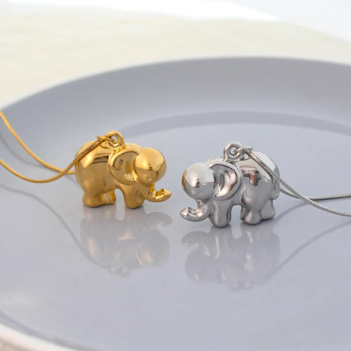 Best Easy Necklaces-Casual Streetwear Elephant Stainless Steel Pendant Necklace