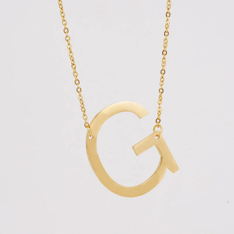 Golden G [with Chain]]