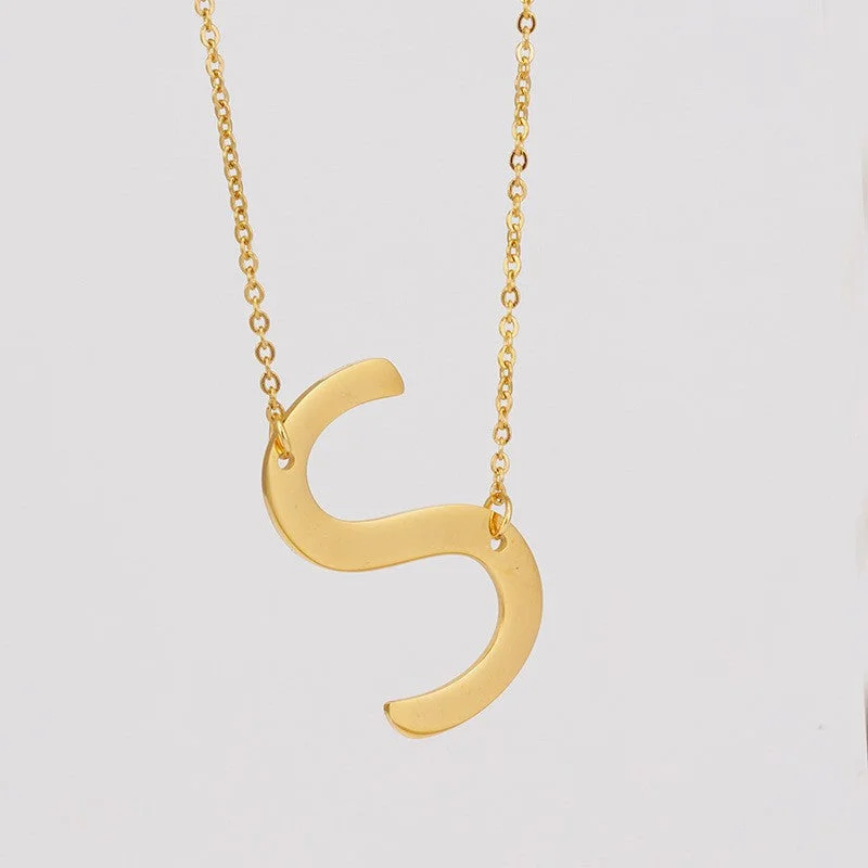 Gold S [with Chain]]