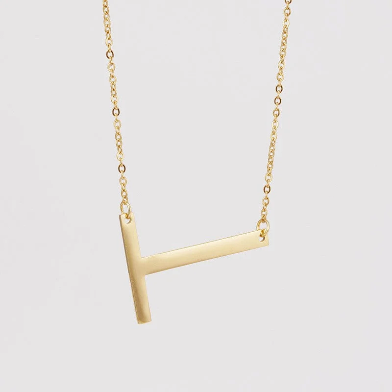 Golden T [with Chain]]