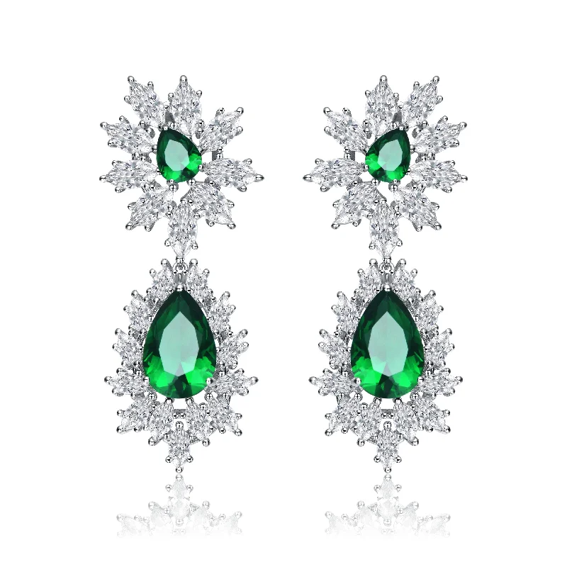 Earrings For Oval Shapes-Antoinette Soleil Green Drop Earrings