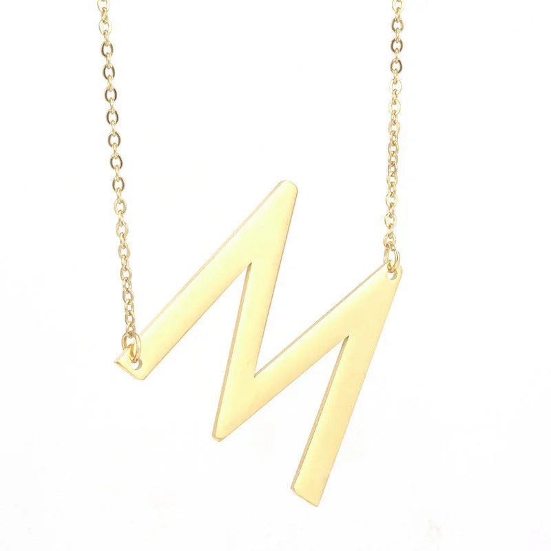 Golden M [with Chain]]