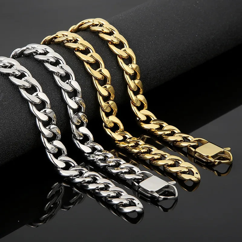 Necklaces For Restful Times-Simple Style Classic Style Solid Color Titanium Steel Chain 18K Gold Plated Men'S Necklace