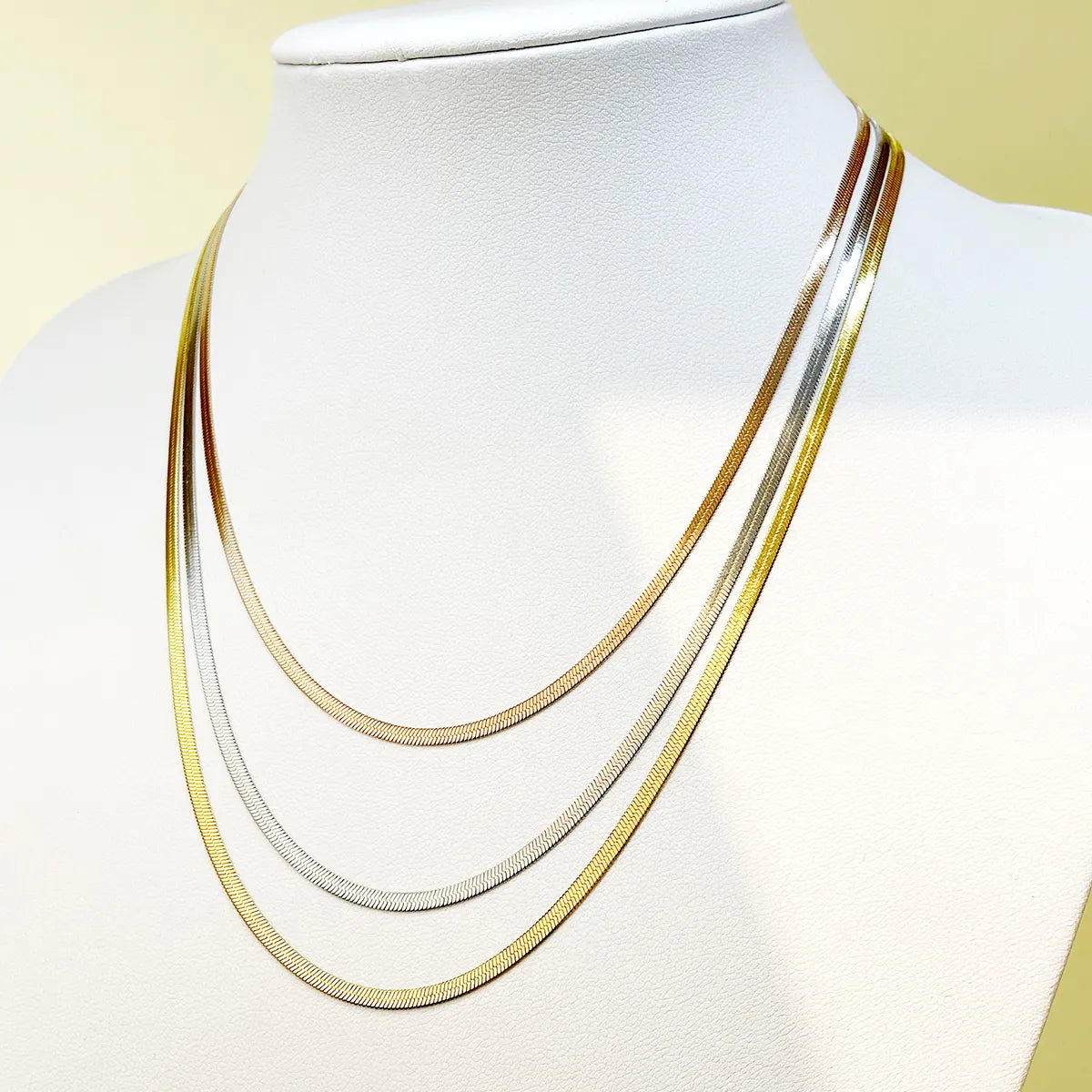 Necklaces For Mute Style-Casual Vacation Classic Style Solid Color Stainless Steel Layered Polishing Plating Gold Plated Layered Necklaces